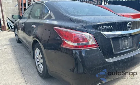 2013 Nissan Altima 2.5 z USA, uszkodzony, nr VIN 1N4AL3AP4DN451472